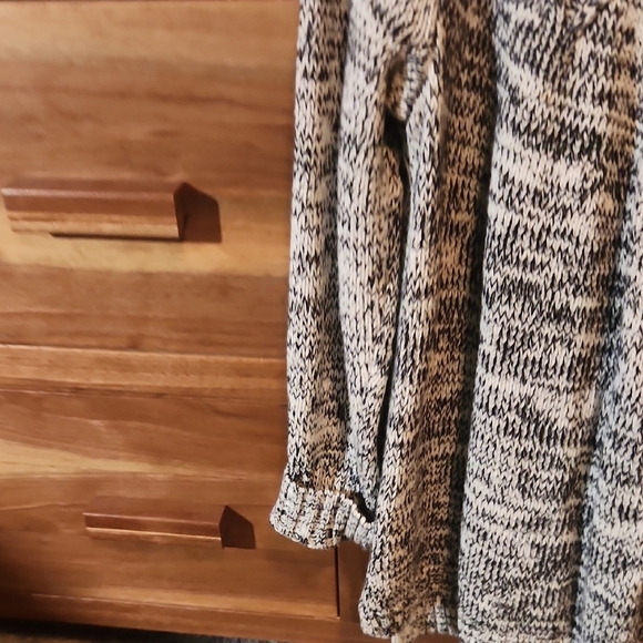 Chaps Black and White Crew Neck Sweater - Picture 4 of 4